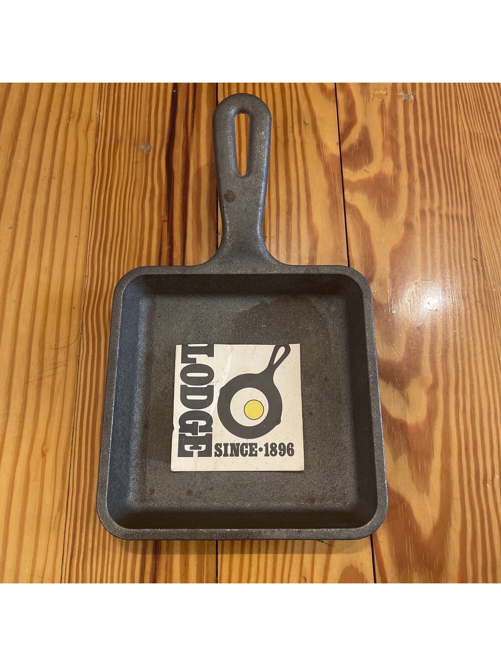 Lodge 5WS Square Cast Iron Skillet Nice! NEW